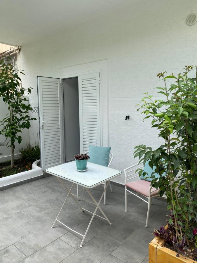 Lr Apartments Sarandë Eksteriør billede