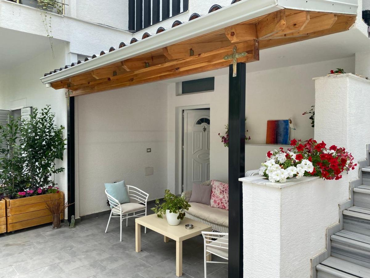 Lr Apartments Sarandë Eksteriør billede