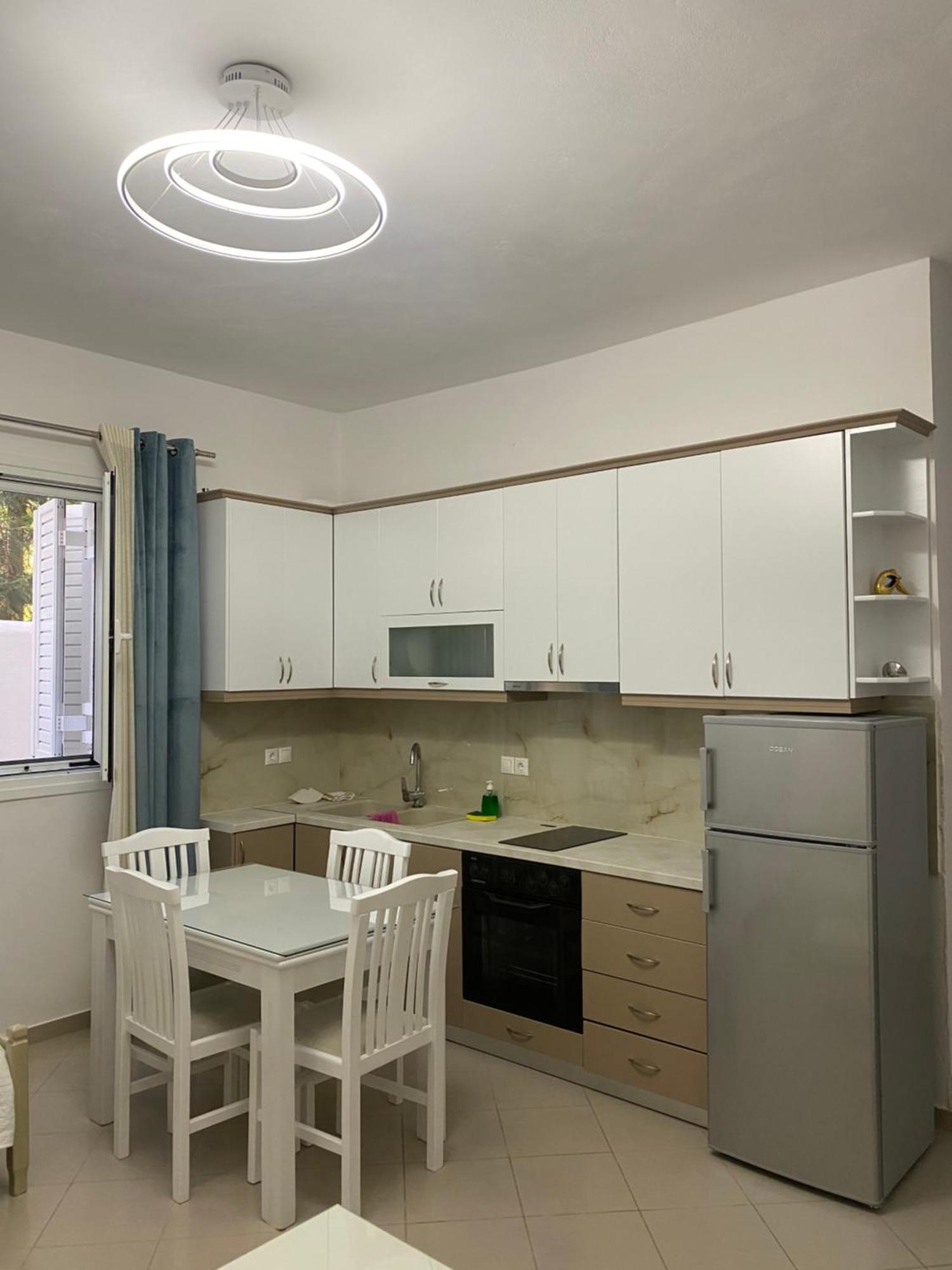 Lr Apartments Sarandë Eksteriør billede