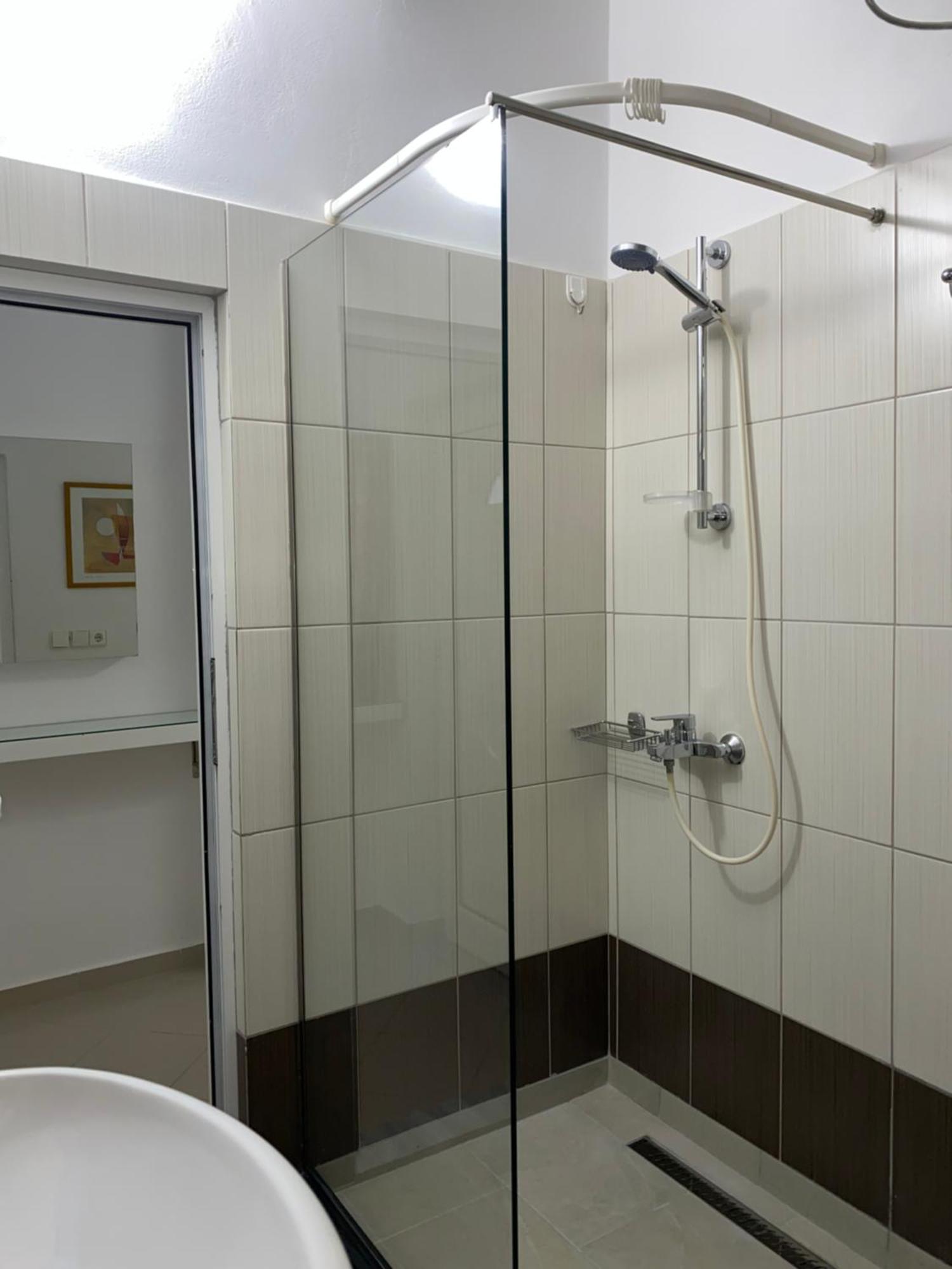 Lr Apartments Sarandë Eksteriør billede